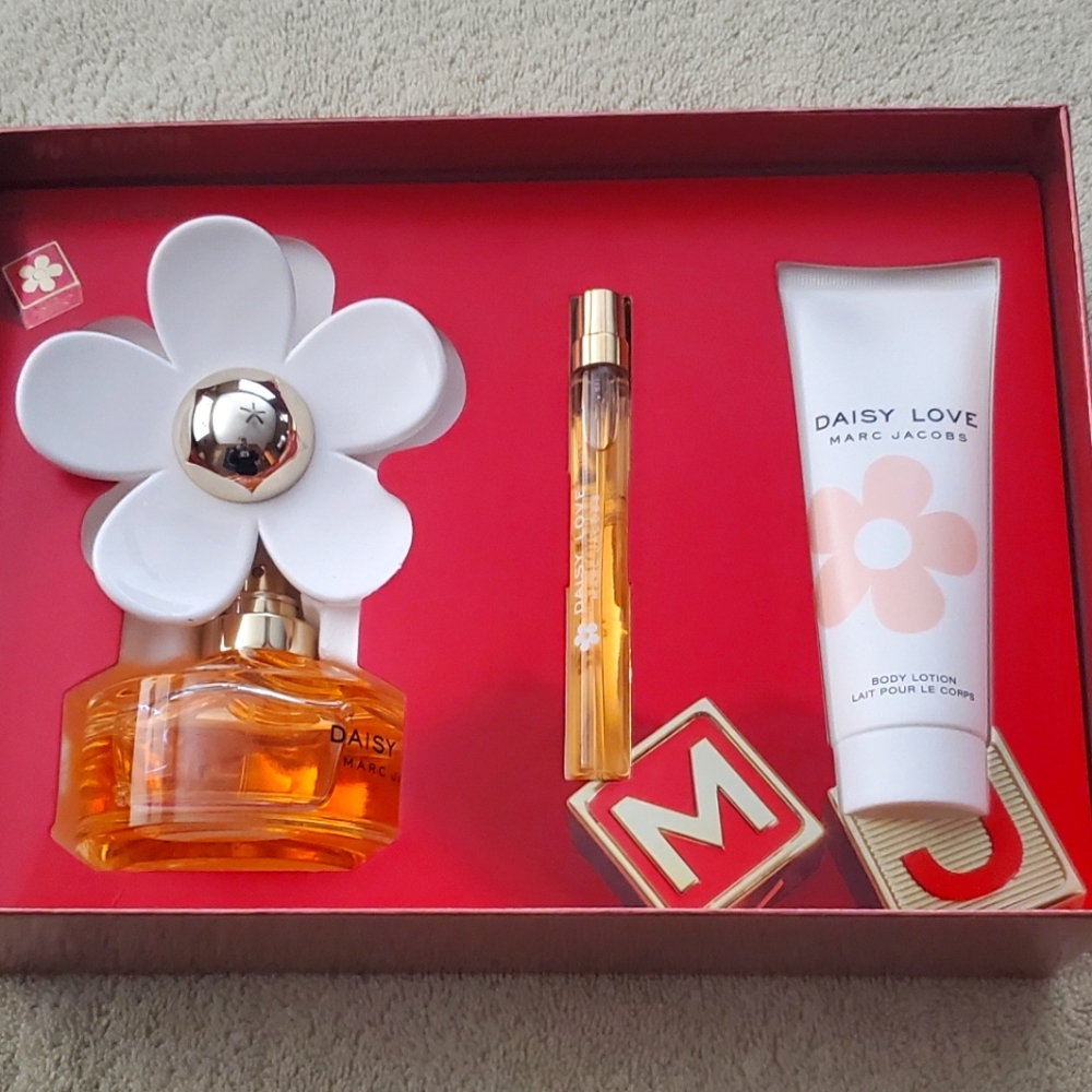Marc Jacobs Perfume